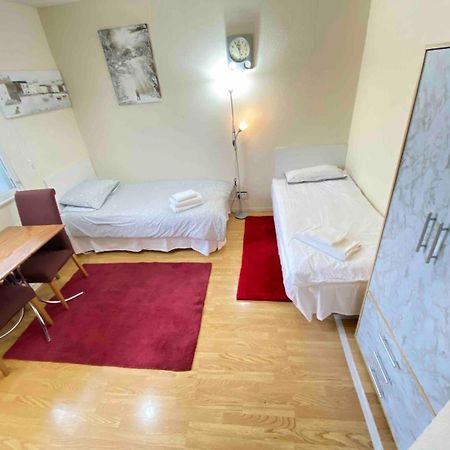 Single Room - Kings Cross, Female Only,, Guest Rooms Londra Dış mekan fotoğraf
